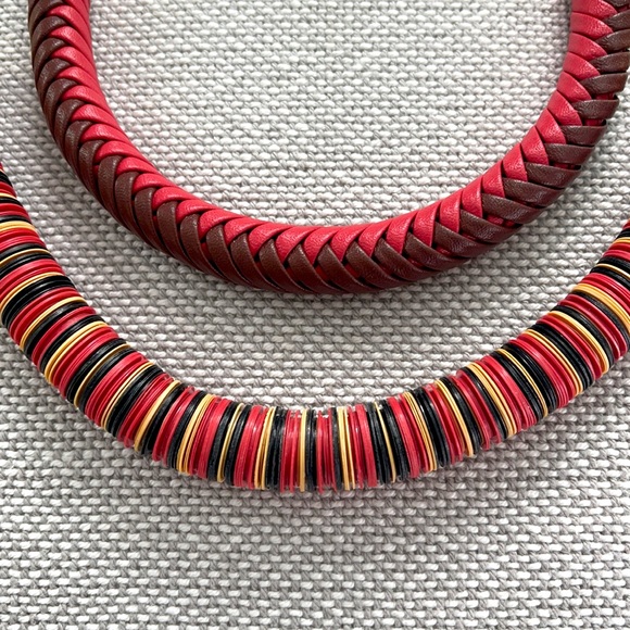 BCBGMaxAzria stackable necklace set - Picture 2 of 3